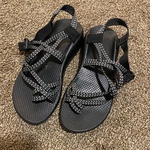 WOMENS BLACK CHACO